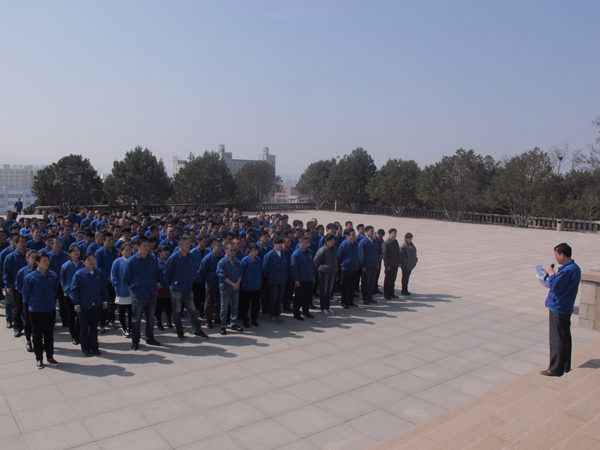 青島宏大掃墓 2.jpg 青島宏大掃墓 2.jpg